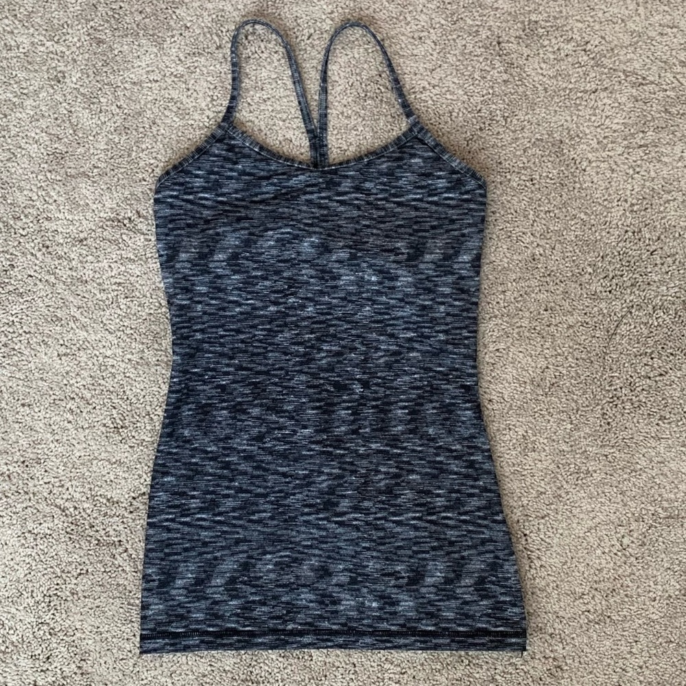 Lululemon size 4 Power Y tank black/white spacedye